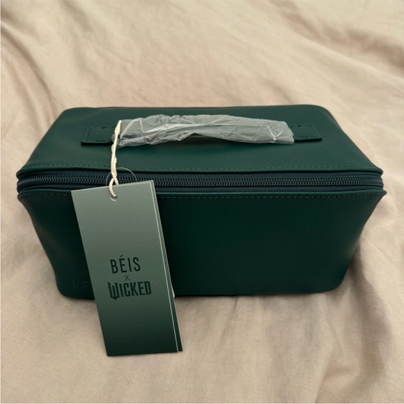 BEIS Handbags - BEIS x Wicked Green Toiletry Bag nwt